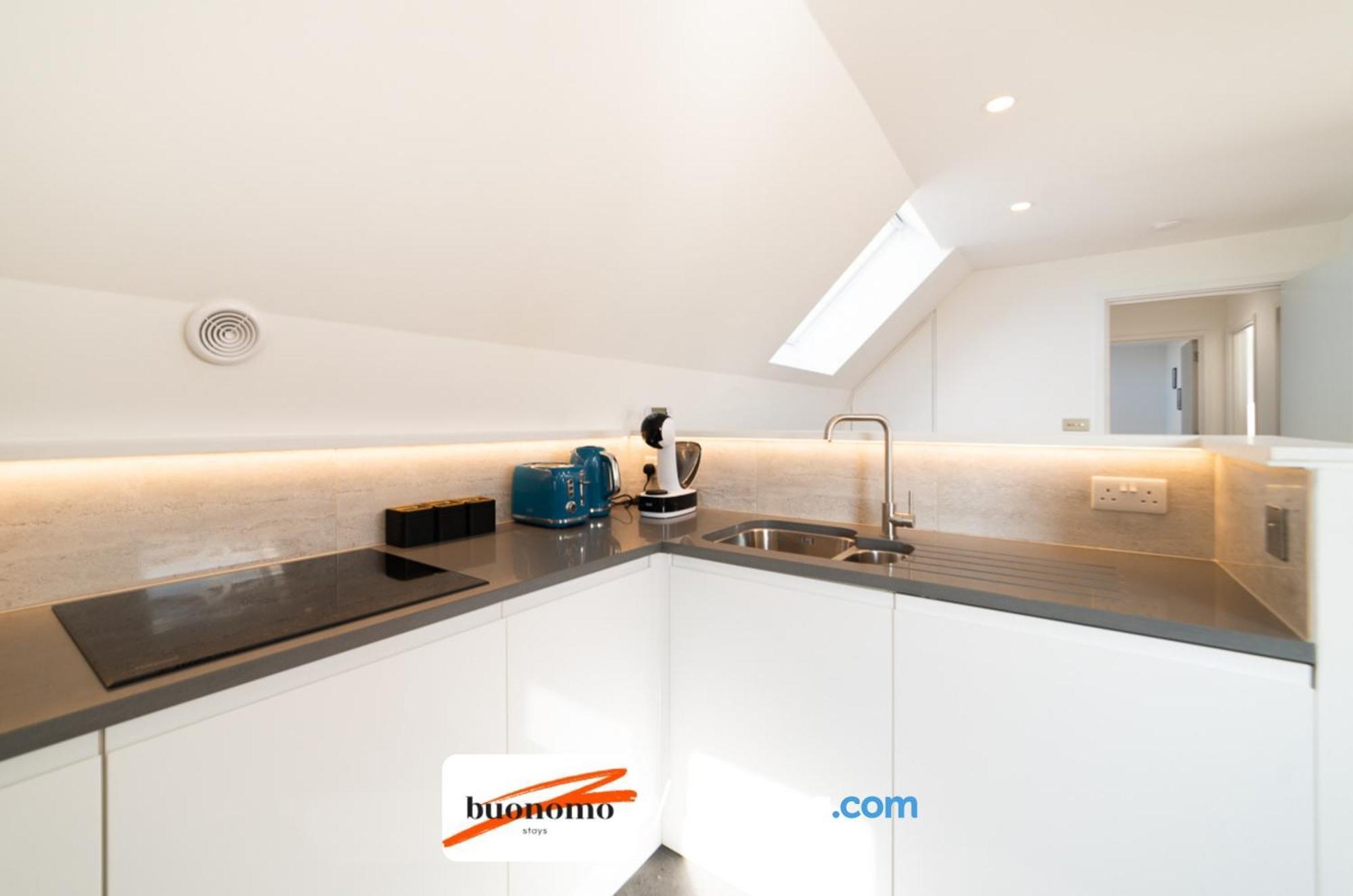 Two Bedroom Apartment At Buonomo Stays Short Lets & Serviced Accommodation 伦敦 外观 照片