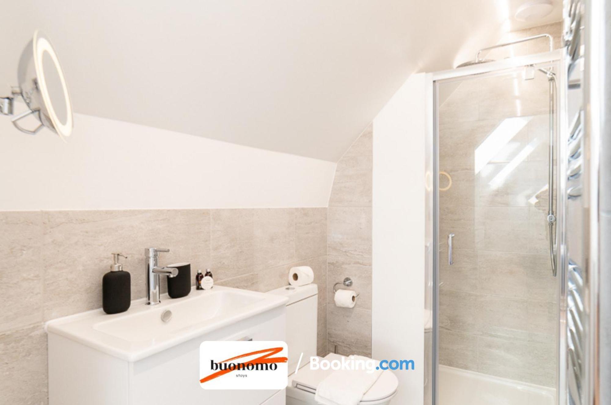 Two Bedroom Apartment At Buonomo Stays Short Lets & Serviced Accommodation 伦敦 外观 照片